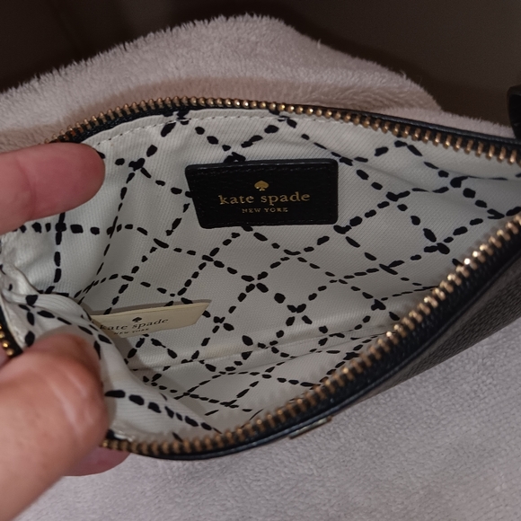 KATE SPADE Wristlet Wallet - Picture 3 of 6